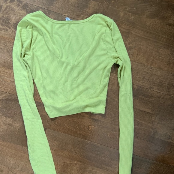 GARAGE green long sleeve top, low cut - Picture 3 of 3
